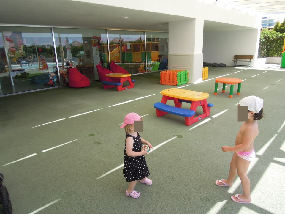 Kinderclub Adam & Eve - Adults only