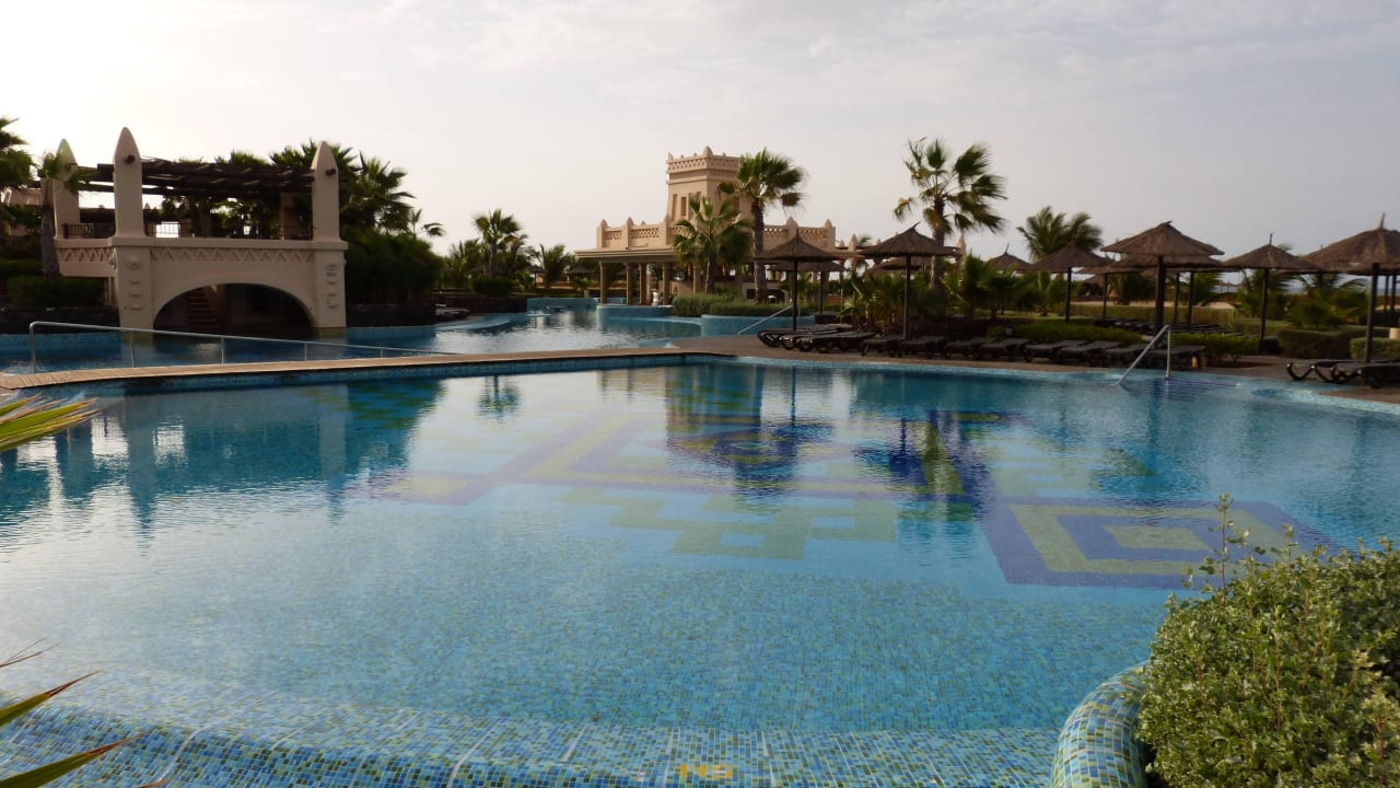 Hauptpool Hotel Riu Touareg