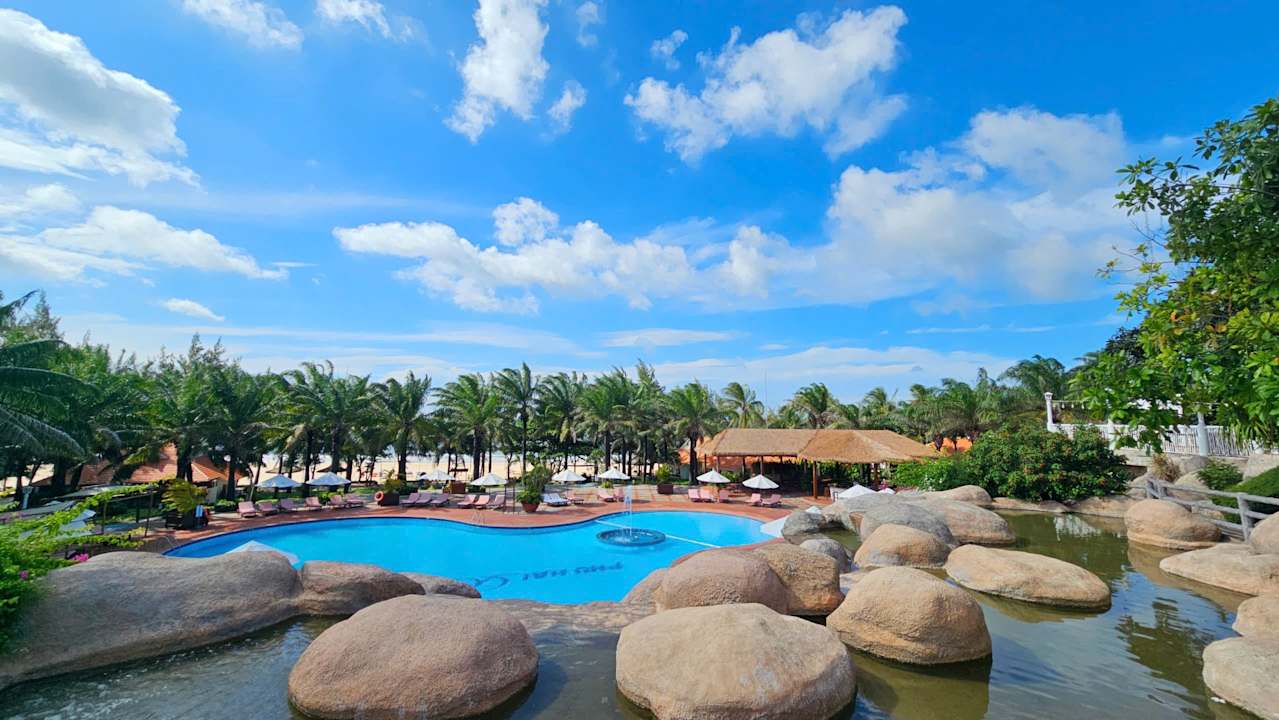 Pool Phu Hai Beach Resort & Spa Phan Thiet