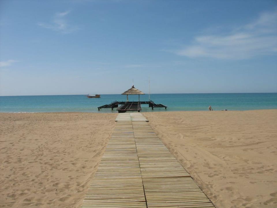 Strand mit Steg Blue Waters Club