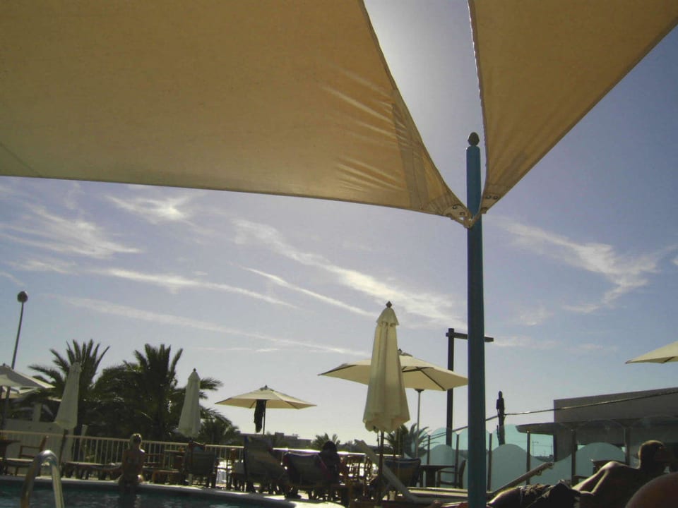 Am Pool Hotel Osiris