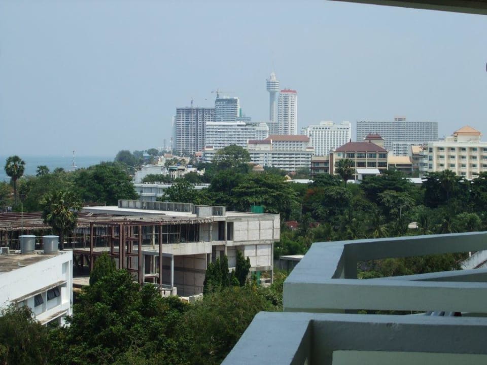 Blick Richtung Pattaya Hotel Grand Jomtien Palace