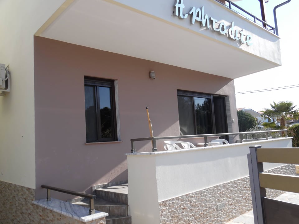 Unser Apartment mit großem Sonnen-Balkon Hotel Aphrodite