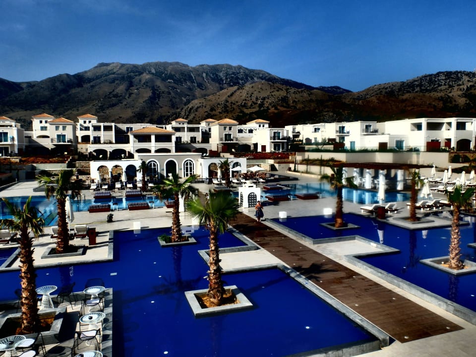 Poolbereich Anemos Luxury Grand Resort