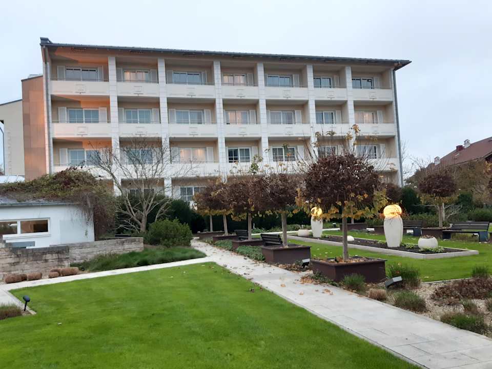 Außenansicht Thermenhotel Quellenhof