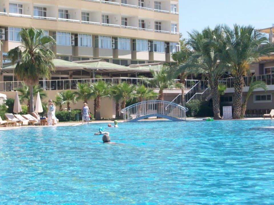 Teil vom Pool Mira Meridia Beach Hotel