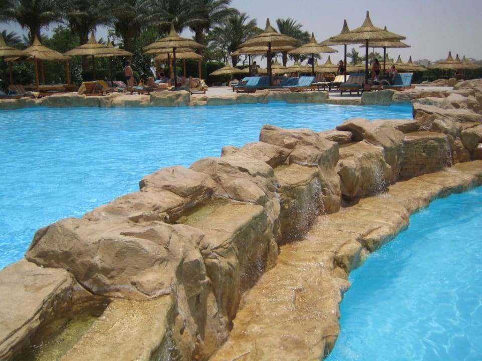 Pool-Landschaft / Wasserfall Beach Albatros Resort