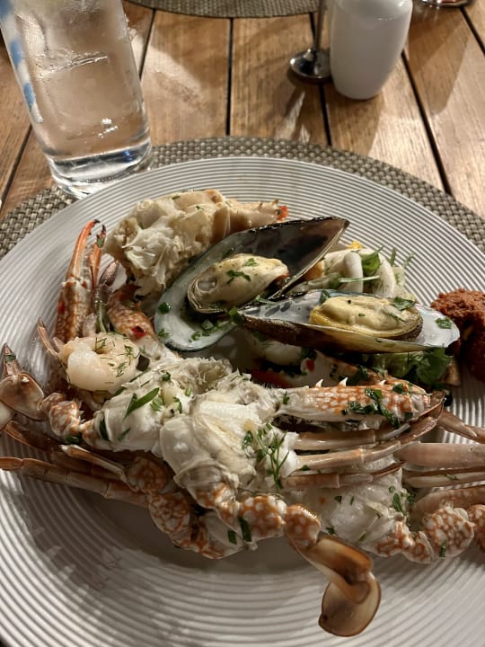 Gastro Saadiyat Rotana Resort &  Villas