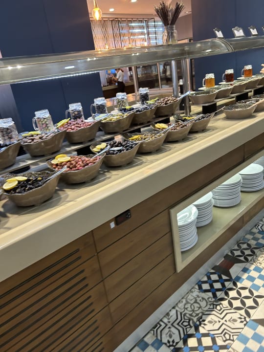 Gastro Saturn Palace Resort Hotel