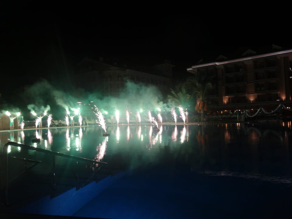 Abendshow Hotel Turan Prince