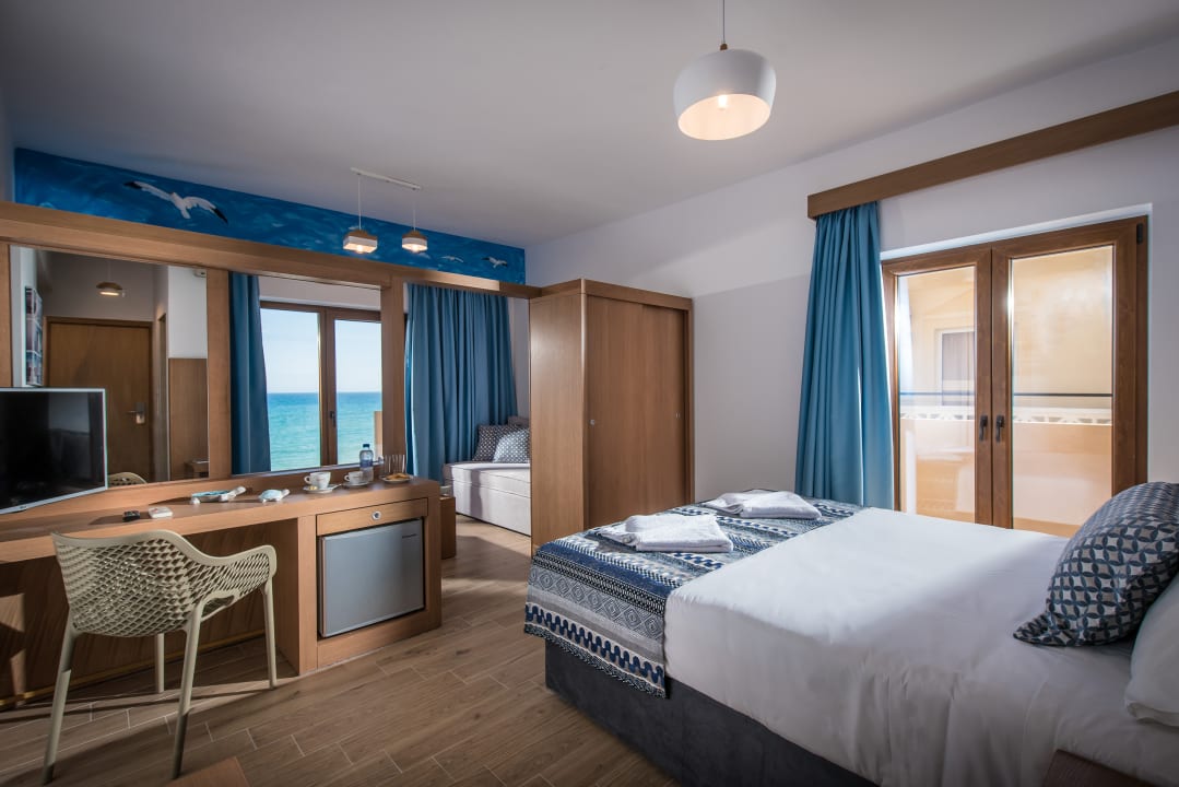 Zimmer Yianna Caravel By Checkin