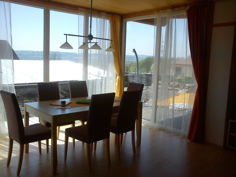 Geschmackvolle moderne Einrichtung Ferienwohnung Alpenblick