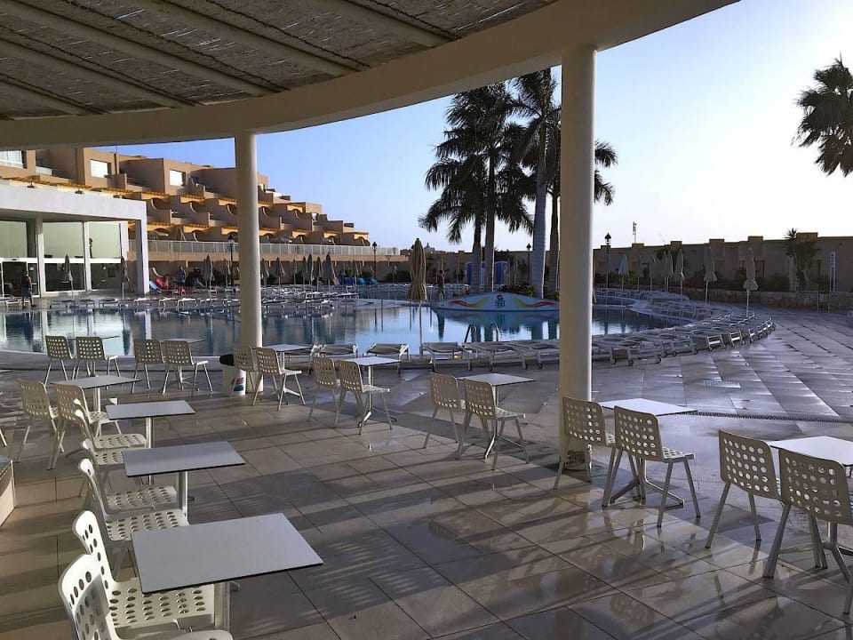 Poolbar SBH Monica Beach Resort