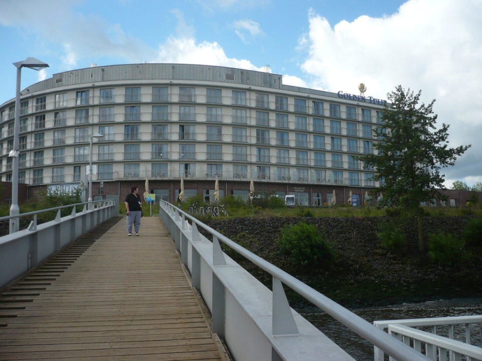 Hotel vom Schiffsanleger elaya hotel hamburg finkenwerder