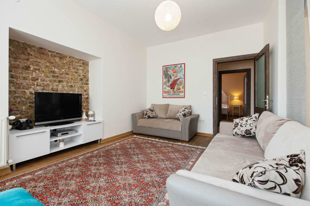 2 Bedroom Standard Apartment Tarus Apartments