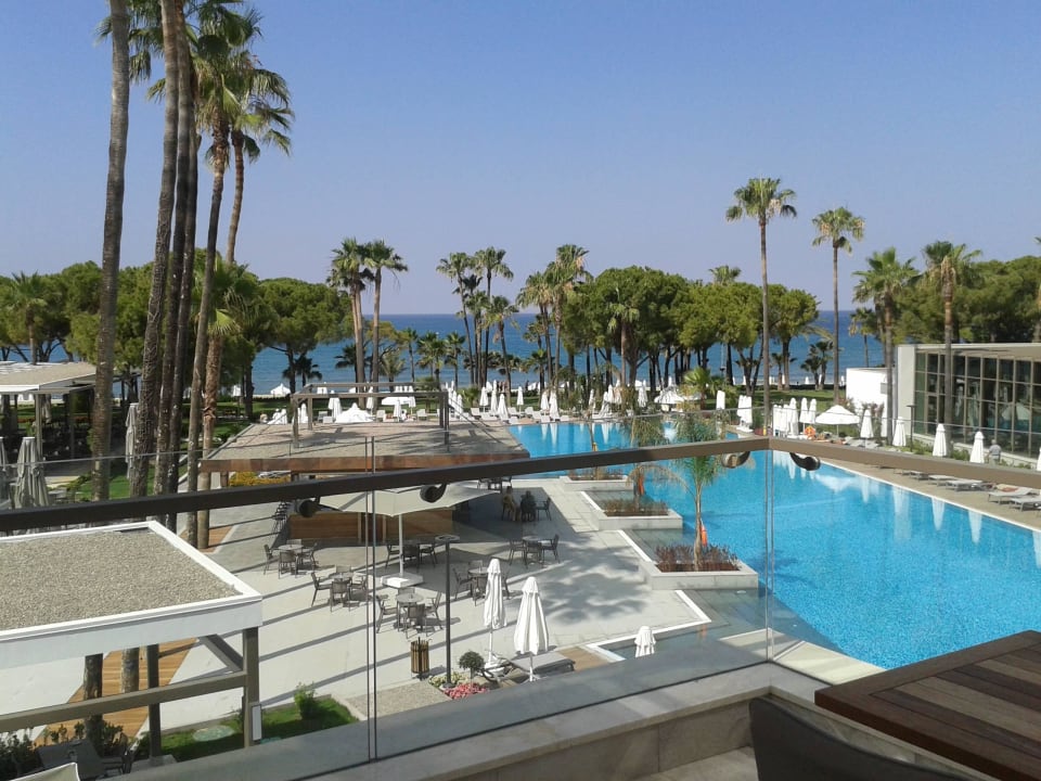 Vom Balkon der Lobby Acanthus Cennet Barut Collection