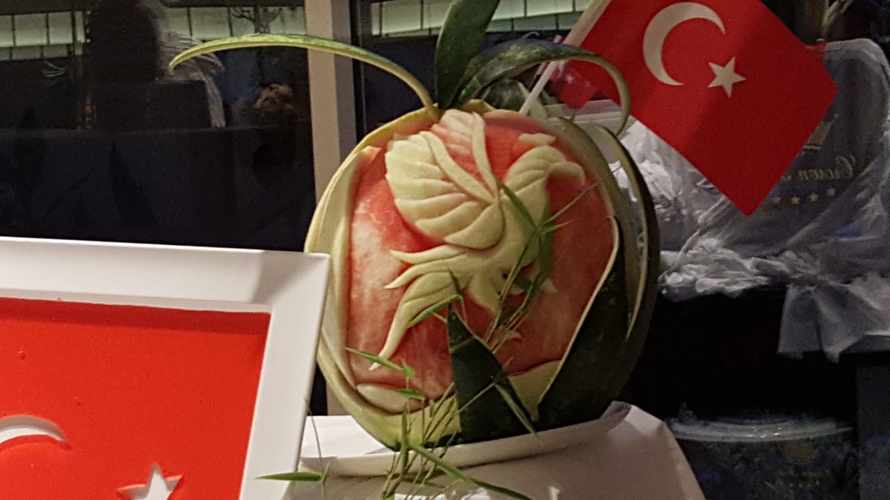 Gastro Well Palace Side