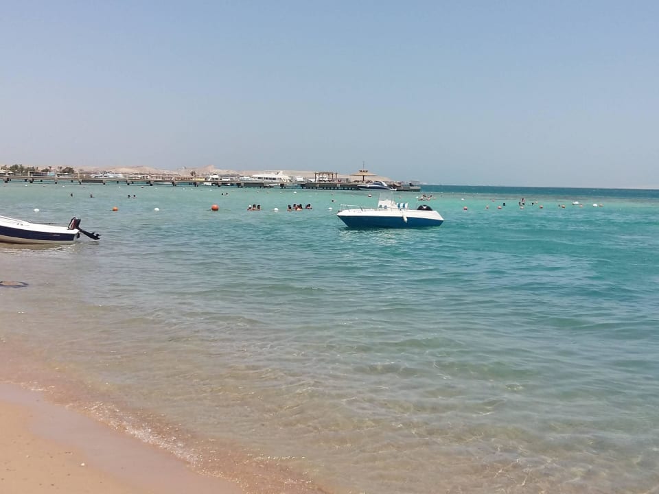 ))) Steigenberger Aqua Magic