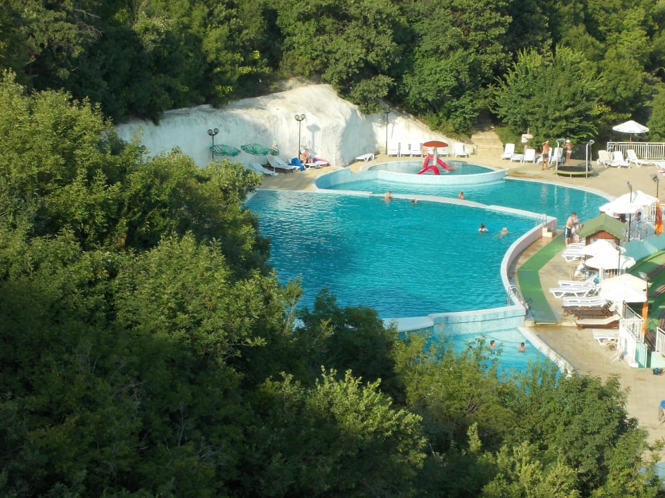 2014 Paradise Beach Hotel