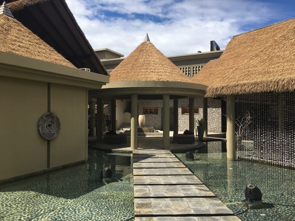 Außenansicht Le Domaine de l'Orangeraie