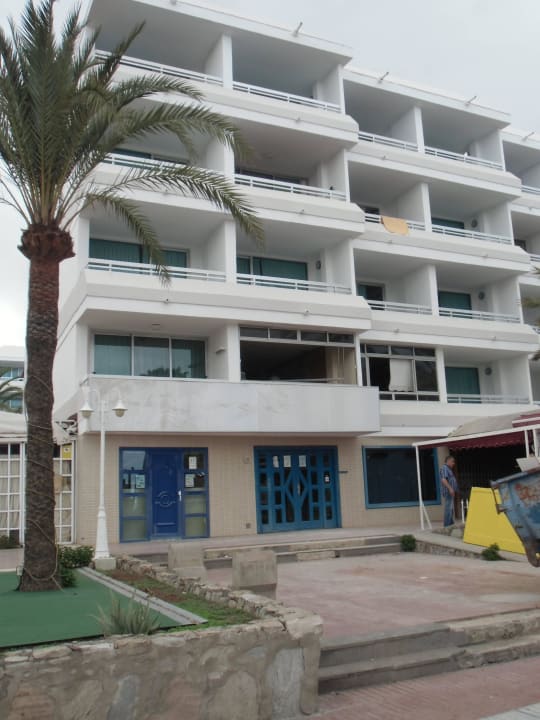 Seitenfront alltoura Club Hotel Akeah Broncemar