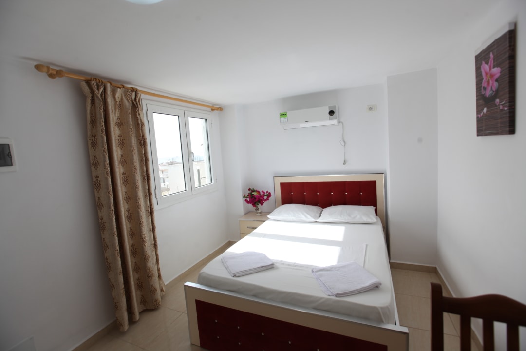 Zimmer Joni Apartments