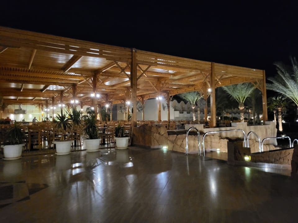 Gastro Three Corners Sea Beach Resort