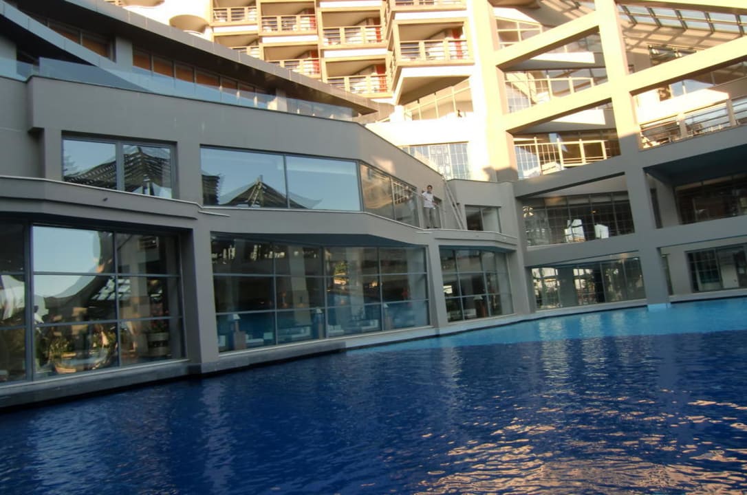 Teil der Poolanlage Limak Lara Deluxe Hotel & Resort