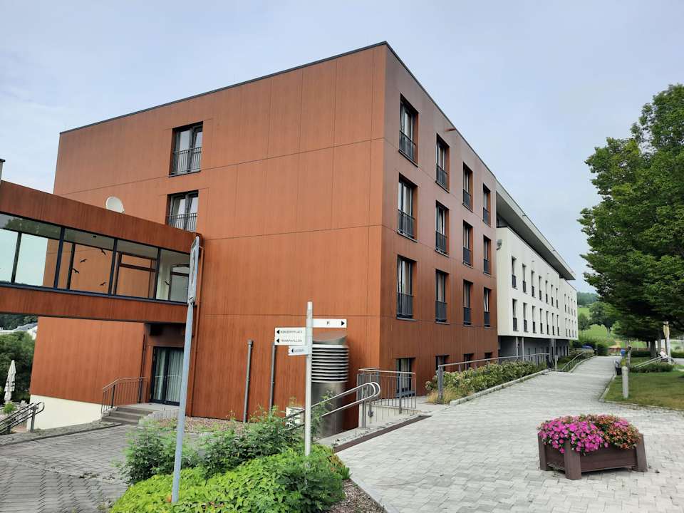 Außenansicht Santé Royale Warmbad Wolkenstein