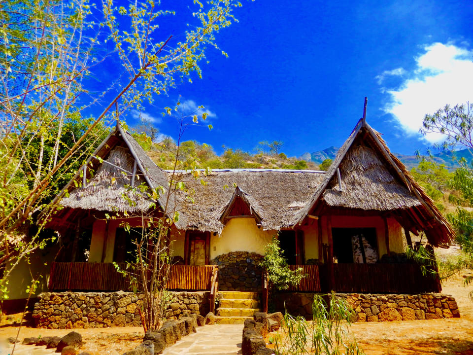 Außenansicht Rhino Valley Lodge