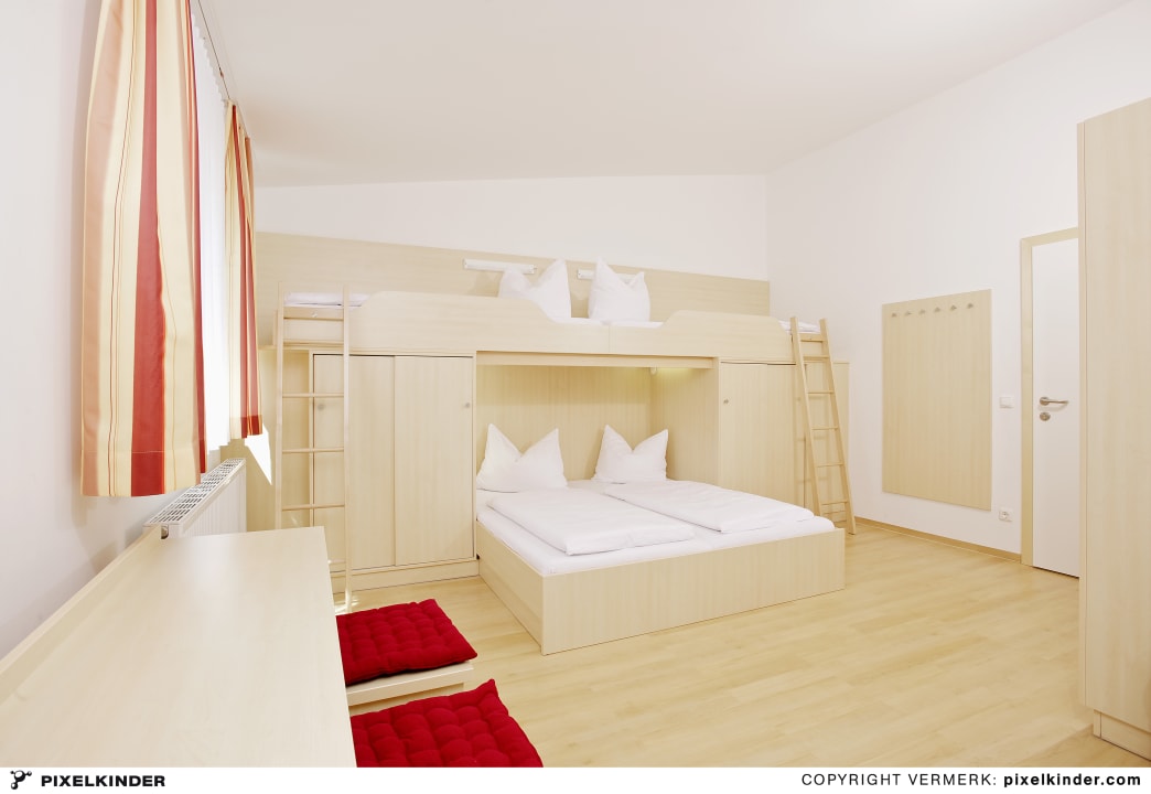 Zimmer Jugendgästehaus/Youth Hostel Mondsee