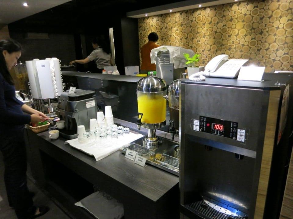 Frühstück Simple + Hotel