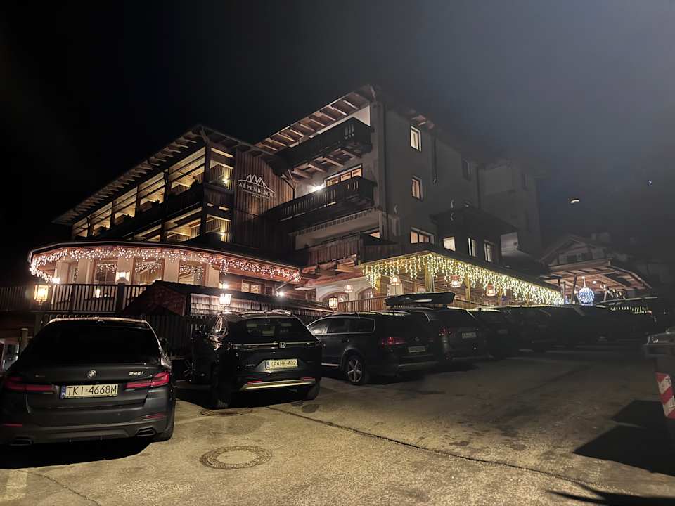 Außenansicht Hotel Alpenblick