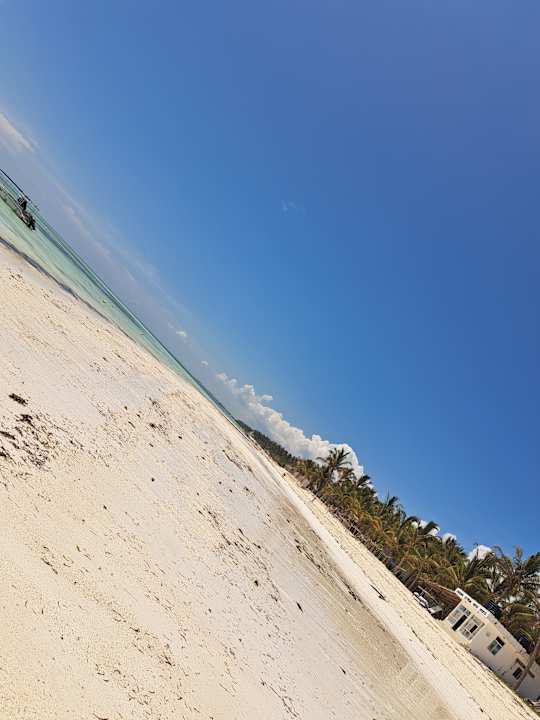 Strand Neptune Pwani Beach Resort & Spa