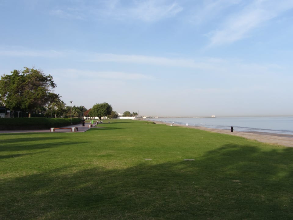 Der Strand des Grand Hyatt in Muscat Grand Hyatt Muscat