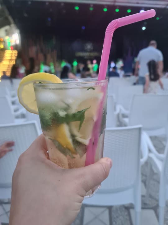 Gastro Dream World Palace Hotel