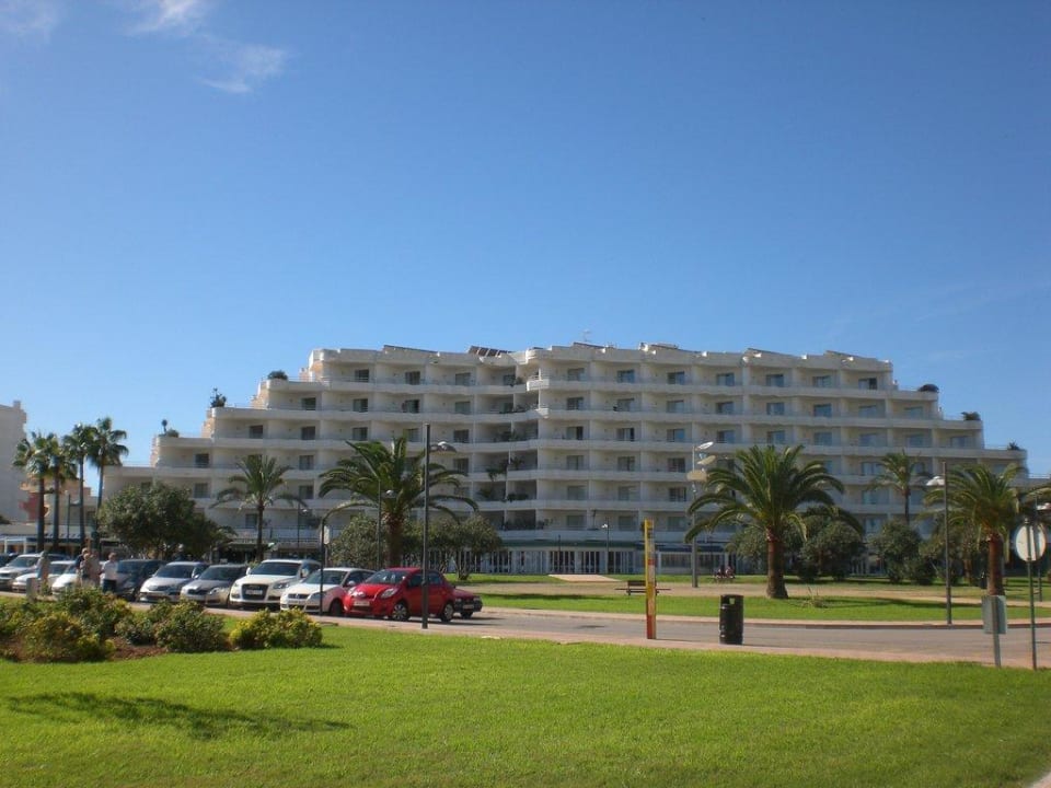 Von der Strandpromenade Hipotels Cala Millor Park