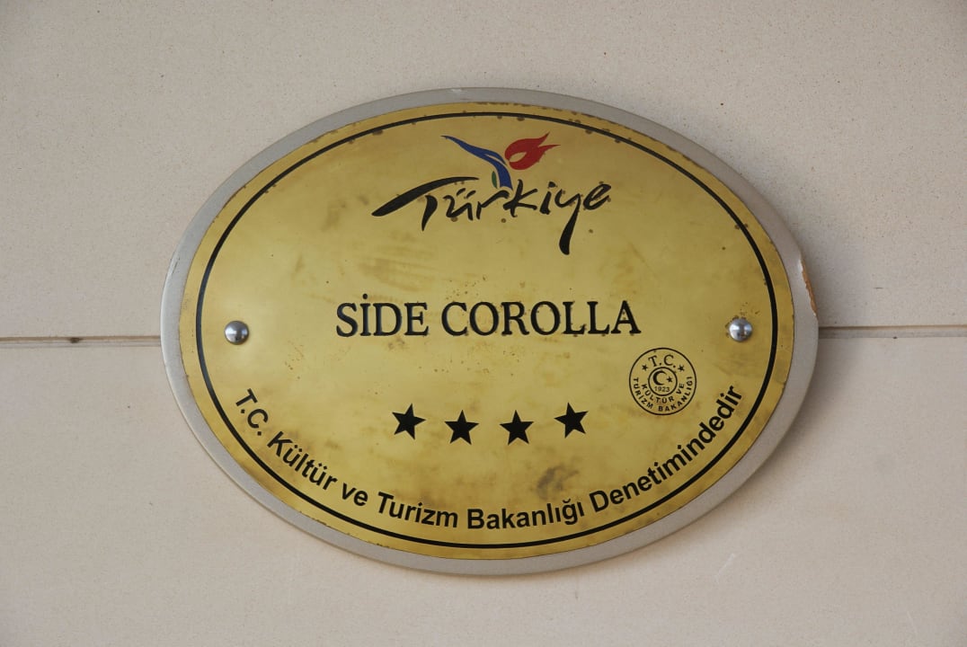 Eingangswappen Seaden Corolla Hotel