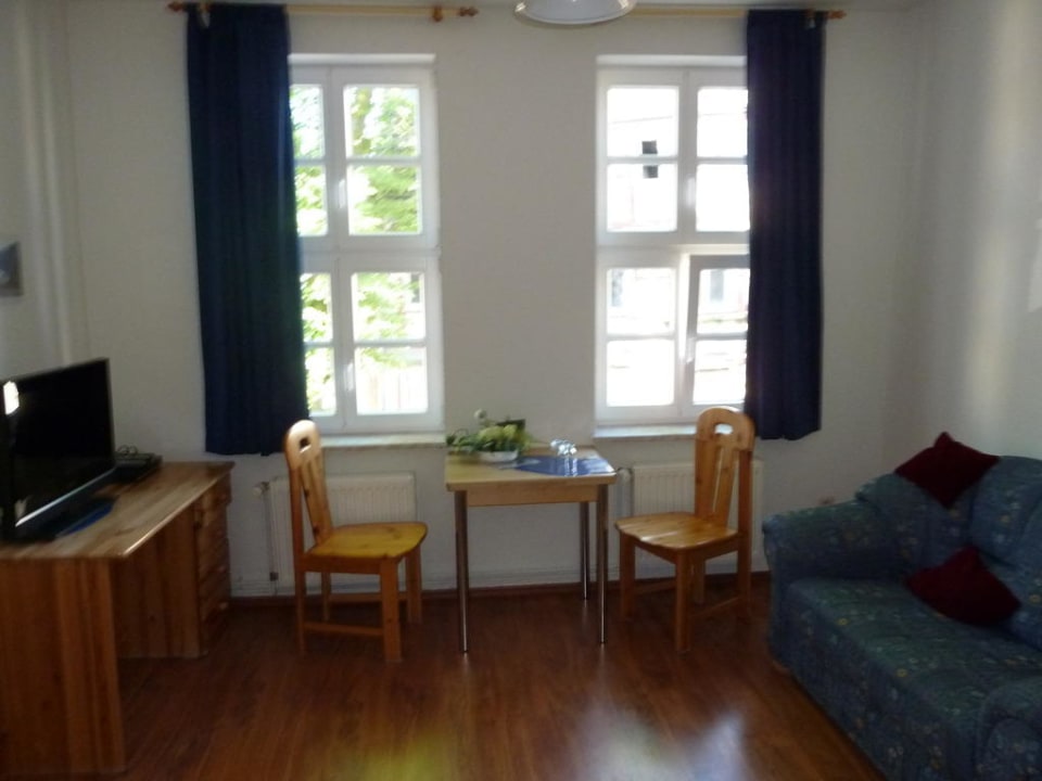 Zum Doppelzimmer  das "Wohnzimmer"  Radlerpension Dömitz