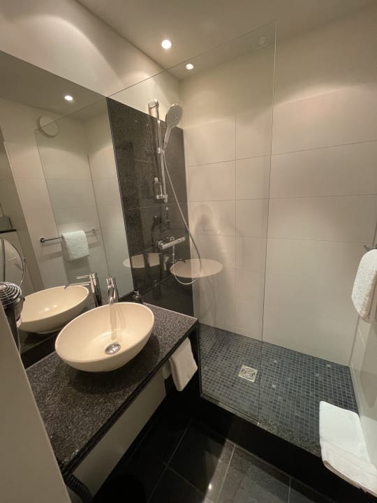 Zimmer Motel One Hamburg-Alster