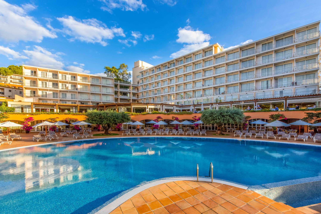Pool Valentin Grand Park Suite Hotel