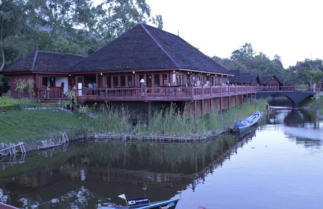 Restaurant Pristine Lotus Spa Resort