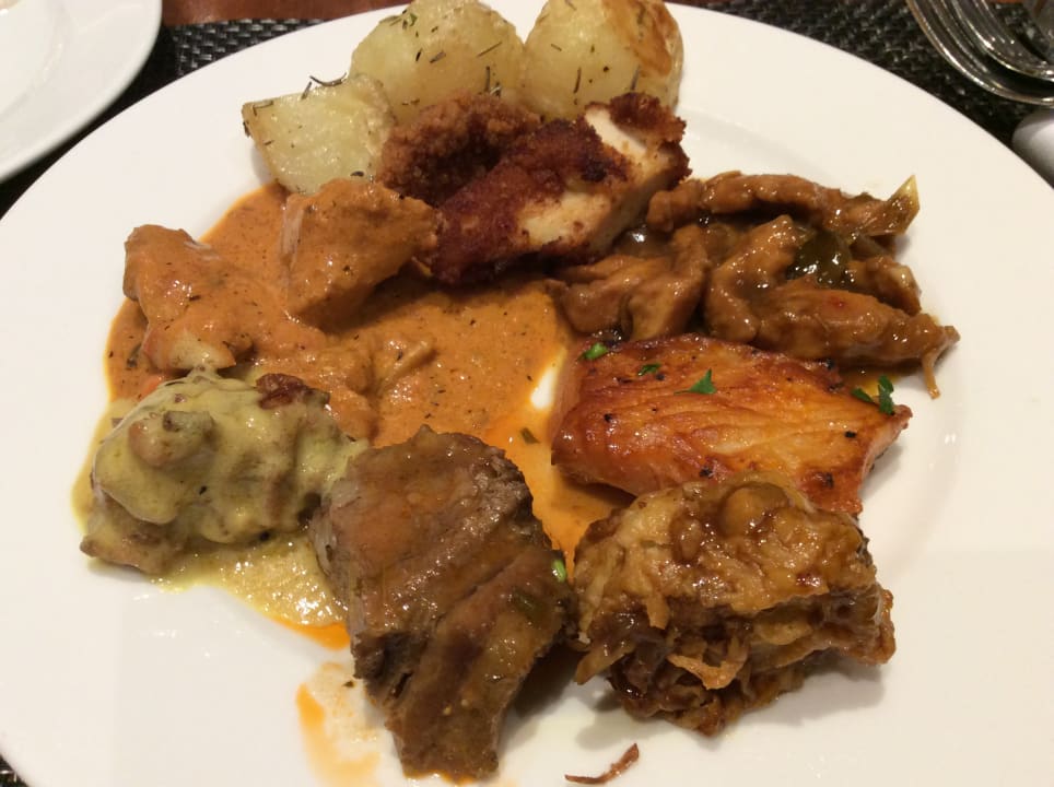 Gastro DoubleTree by Hilton Resort & Spa Marjan Island