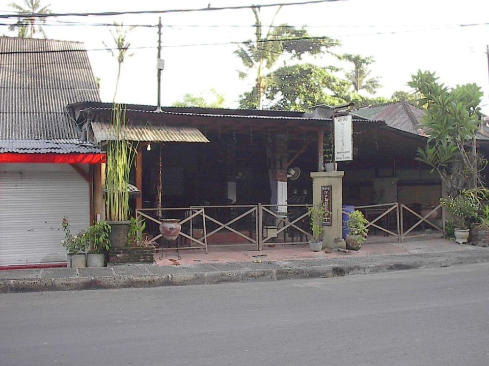 Hotelausfahrt Puri Santrian