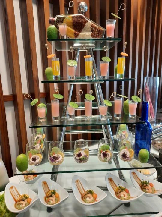 Gastro Royal Palms Beach Hotel