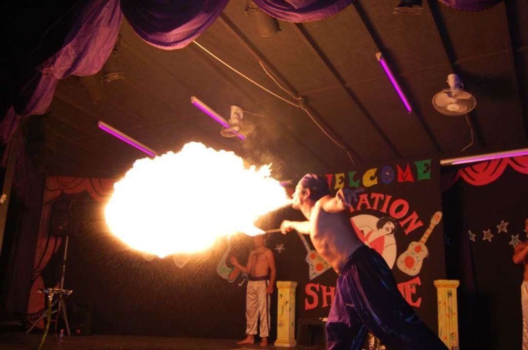 Fakirshow Hane Family Resort