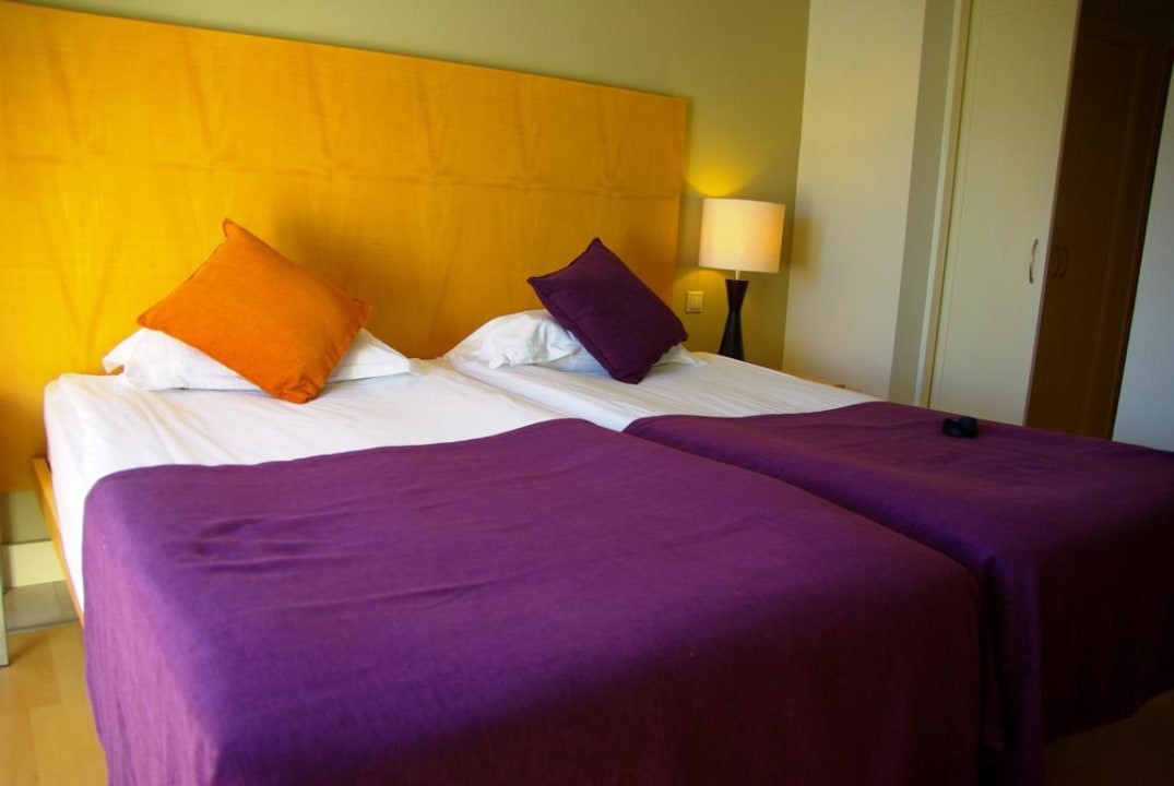 Bett TUI BLUE Xanthe