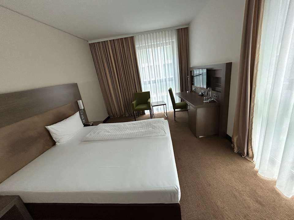 Zimmer IntercityHotel Berlin Hauptbahnhof