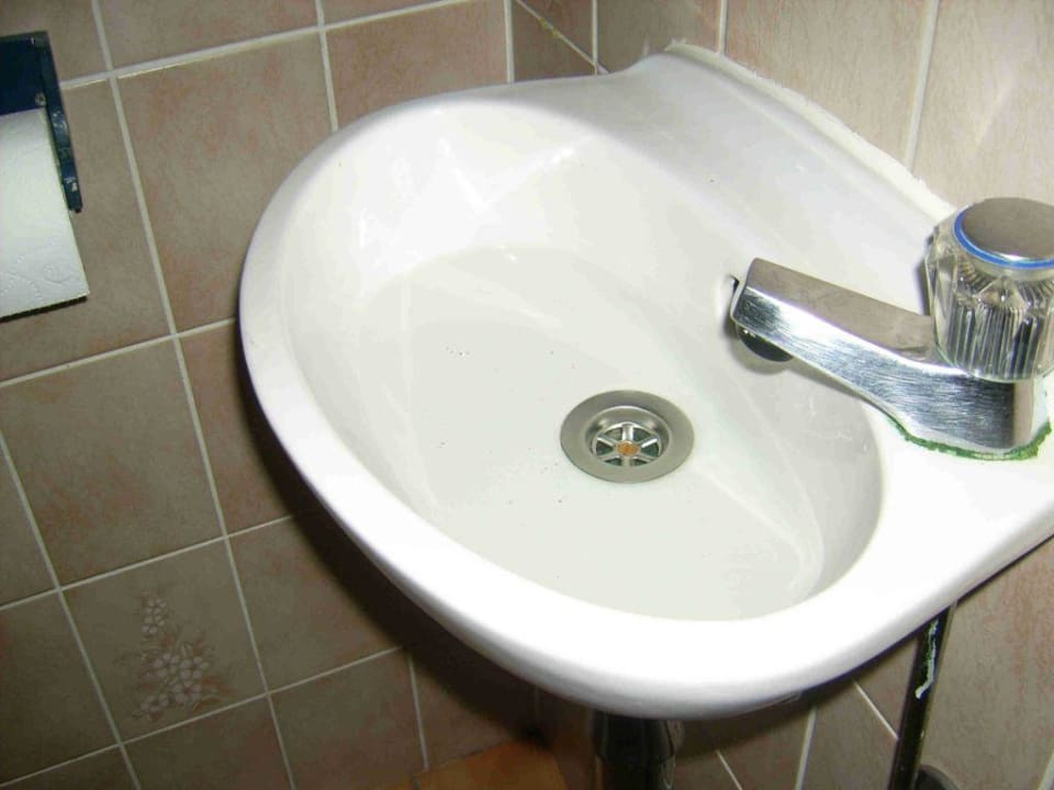 Verstopftes Waschbecken Hotel Duinendaele