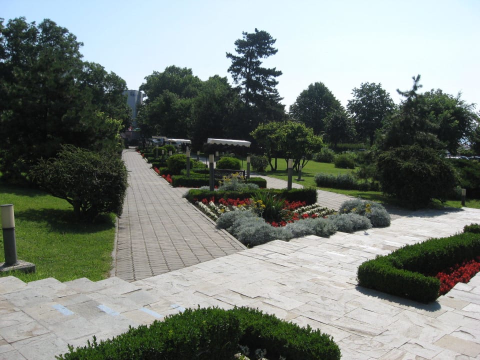 Gartenanlage des Hotel zum Verweilen  Hotel Europa